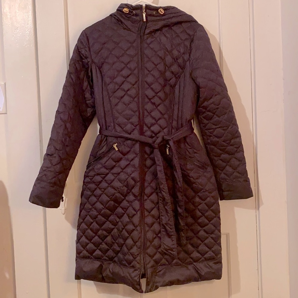 Cozy plum colored Ellen Tracy puffer jacket!